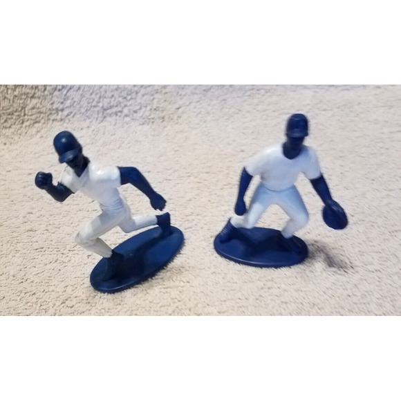 Other - Lot 2 Football Guys Kaskey Infielder Runner Figure 2005 Cake Topper Blue White